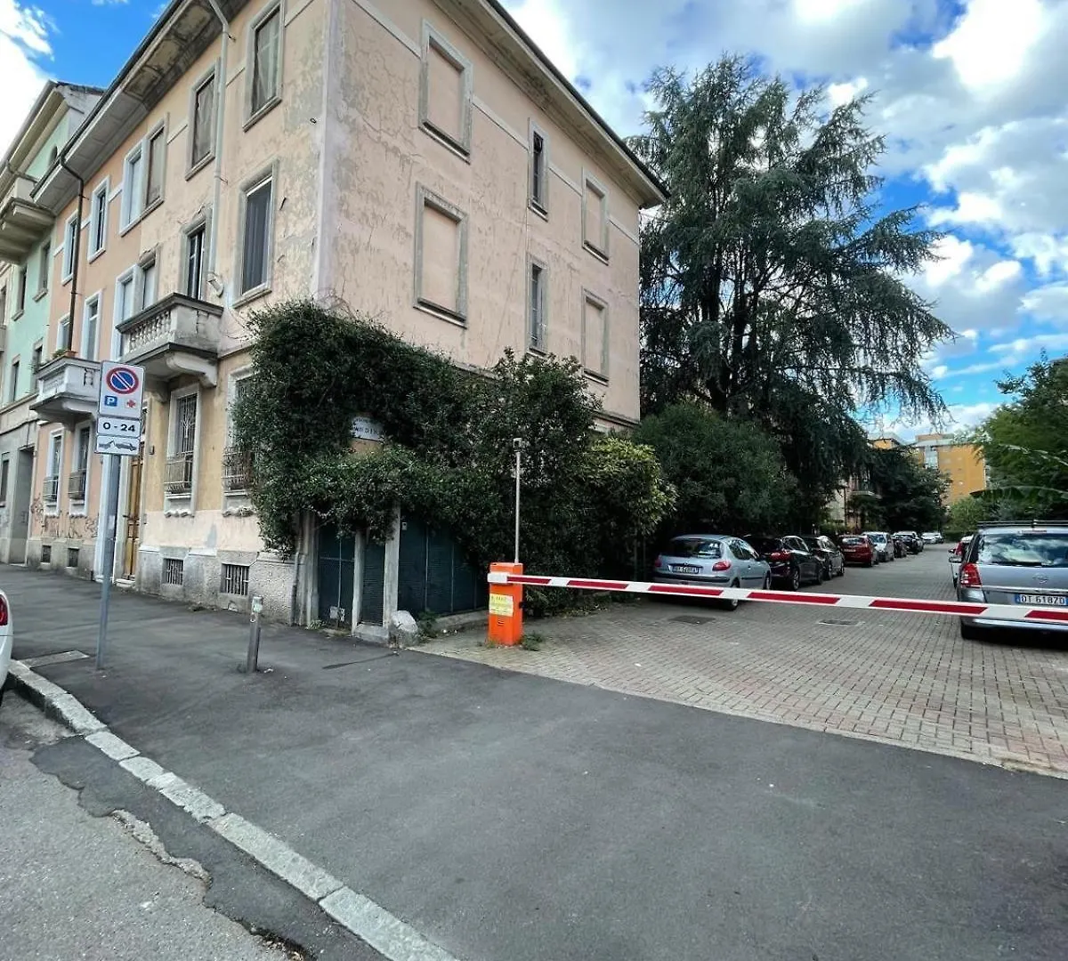 Parco Sui Navigli -Appartamento Milano Con Parking Privato 0*,
